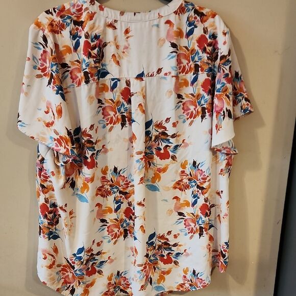 Torrid Harper Size 3 Flutter Sleeve Blouse in White Cream - Picture 5 of 5